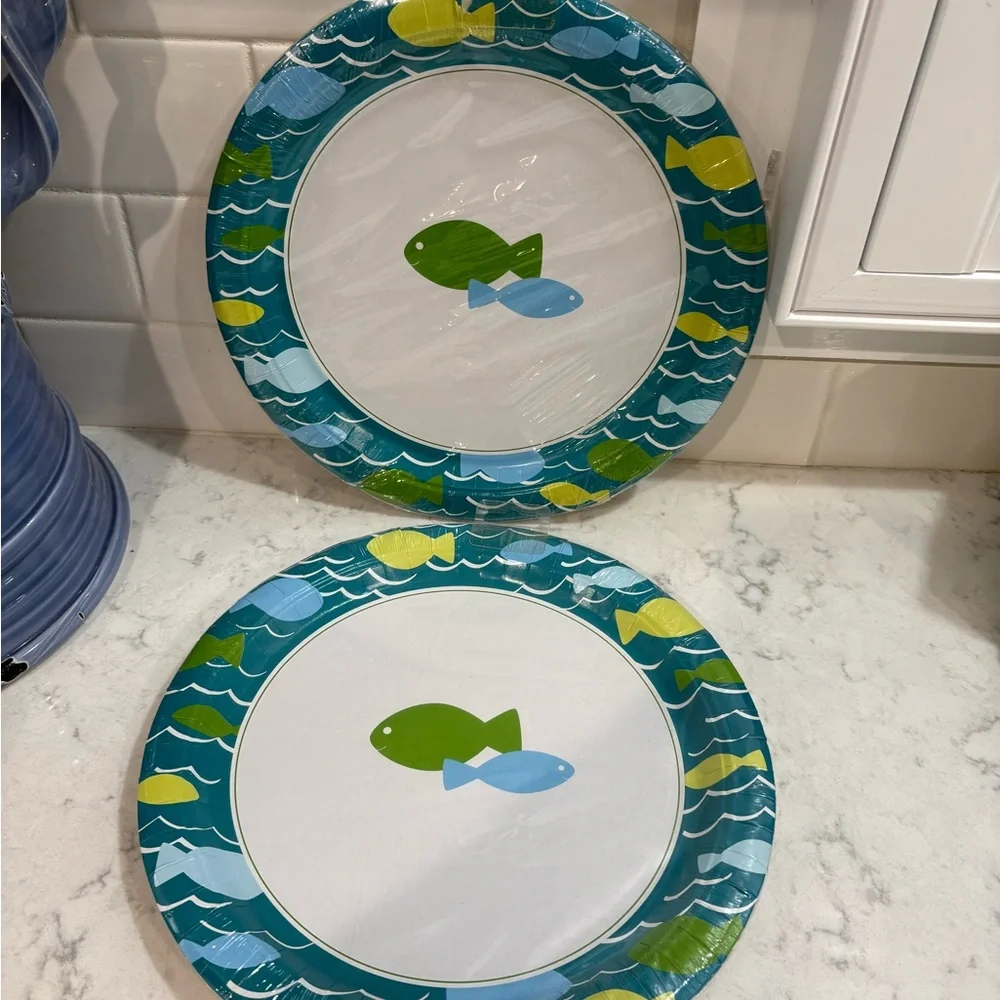 Green & Blue Fish Decorative Dinner Plates - with matching napkins Home Dining